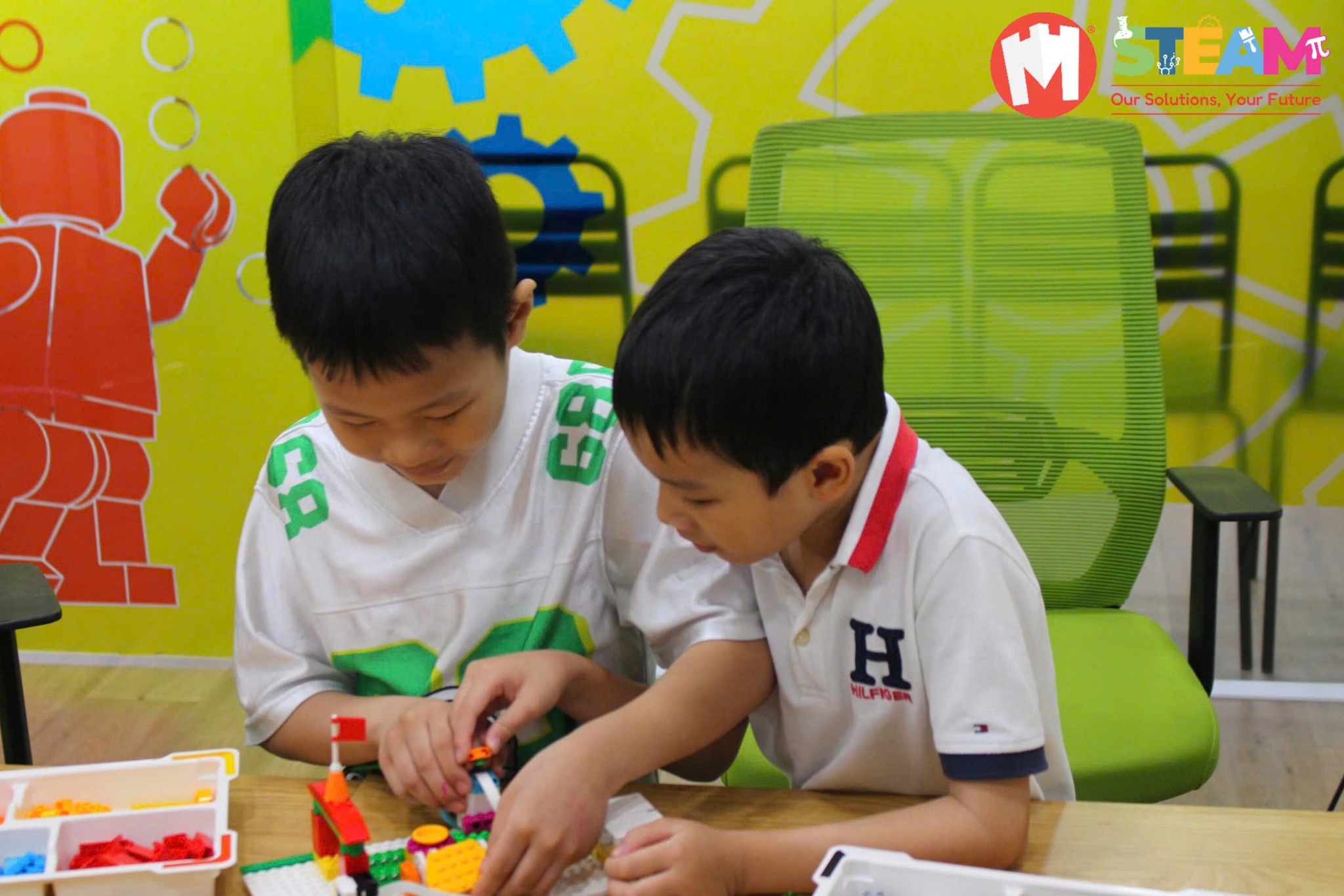 khoa-hoc-chinh-phuc-robotics-cho-tre-1